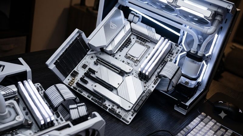 Best White Gaming Motherboards Compared